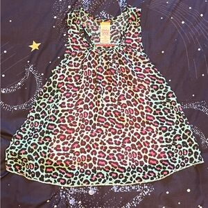 🌟❣️4/$10 Girls Sz M(7/8) Neon Pink and Mint Green Leopard Print Top Faded Glory